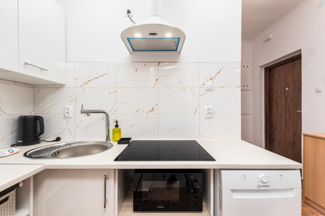 Popieluszki 2 By Homeprime Lägenhet Warszawa